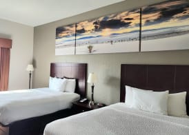 Days Inn by Wyndham Kemah 5