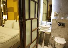 The Biancho Hotel Pera 5