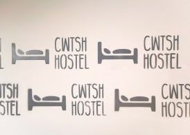 Cwtsh Hostel Central Swansea, Social & Modern, Near Train Station 2