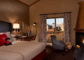 The Edgewater Hotel 5