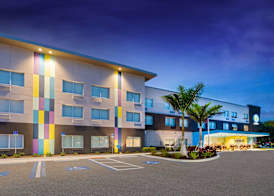 Tru By Hilton Bradenton I-75, FL 5