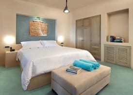 Voreina Gallery Suites 4