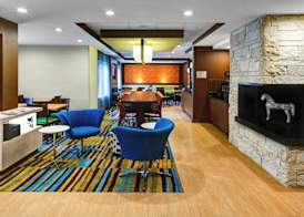 Fairfield Inn and Suites by Marriott Atlanta Suwanee 2