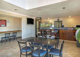 Econo Lodge Moreno Valley 3