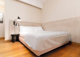 Limehome Lisbon Eca de Queiroz 5