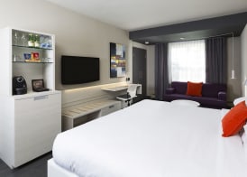 Hotel Sepia 5