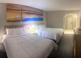 Days Inn & Suites by Wyndham Tampa Fairground-Casino-Ybor 3