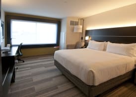 Holiday Inn Express & Suites JOHNSTOWN by IHG 4