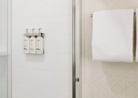 Holiday Inn Express & Suites Memphis East by IHG 2