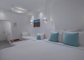 Flaskos Luxury Suites 3