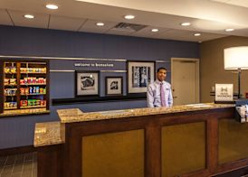 Hampton Inn & Suites Philadelphia/Bensalem 5