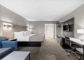 Quality Inn & Suites at Dollywood Lane 5