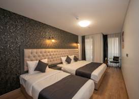 KA Hotel & Suites 5