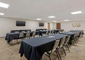 Executive Residency By Bw Waterloo & Cedar Falls 3