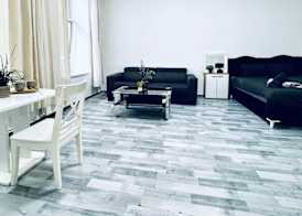 Beautiful Studio Apt Near Rathausplatz 4
