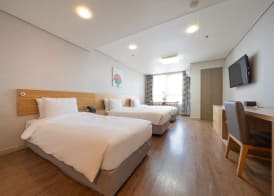 Ramada by Wyndham Seoul Dongdaemun 3
