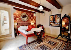 Chapel 5 Boutique Suites B&B 4