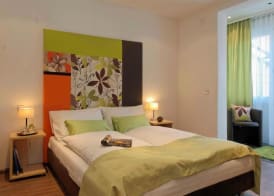 Schlotzeria Hotel I Café I Eis 3
