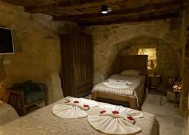 feris cave hotel 5