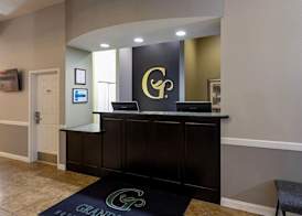 Grandstay Apple Valley 4
