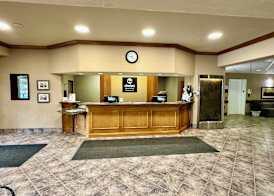 Clarion Pointe 5