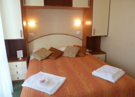 Hotel Crosal 4