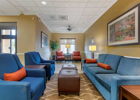 Comfort Suites Savannah North 2
