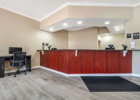 Sleep Inn & Suites Newport News City Center Area 4