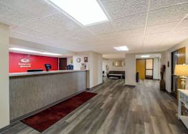 Econo Lodge Duluth near Miller Hill Mall 2