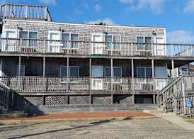 Lighthouse Inn 4