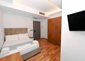Bianco Hotel 5