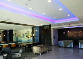 La Quinta Inn & Suites by Wyndham Dallas/Fairpark 5
