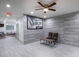 Super 8 by Wyndham Humble Houston Fallcreek 2