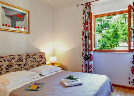 Superb Villa With Private Pool and Garden 5
