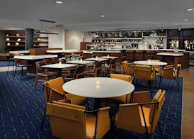 Courtyard by Marriott Potomac Mills Woodbridge 2