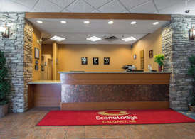 Econo Lodge Inn & Suites University 3