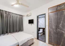 Diamond Suites Service Apartment 4