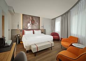 Radisson RED Berlin Kudamm 3