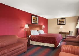Ramada by Wyndham East Orange 5
