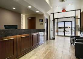 Super 8 by Wyndham Fox Creek 3