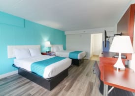 Howard Johnson by Wyndham Virginia Beach At The Beach 4