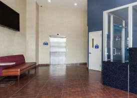 Days Inn by Wyndham Brooklyn Crown Heights 2