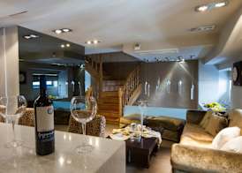 Aion Luxury Hotel 4
