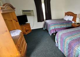 Town & Country Inn 5