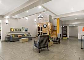 Country Inn & Suites by Radisson, Hinesville, GA 4