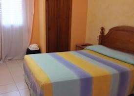 Hostal Avi Pep 5
