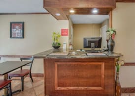Econo Lodge Hermitage South 3