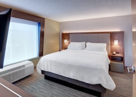 Holiday Inn Express & Suites WEST LONG BRANCH - EATONTOWN by IHG 5