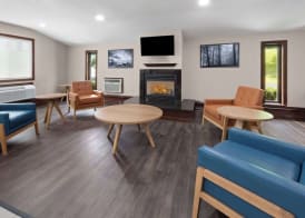 Super 8 by Wyndham Bridgeport/Clarksburg Area 4