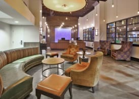 Fairfield Inn & Suites by Marriott Milwaukee Downtown 3